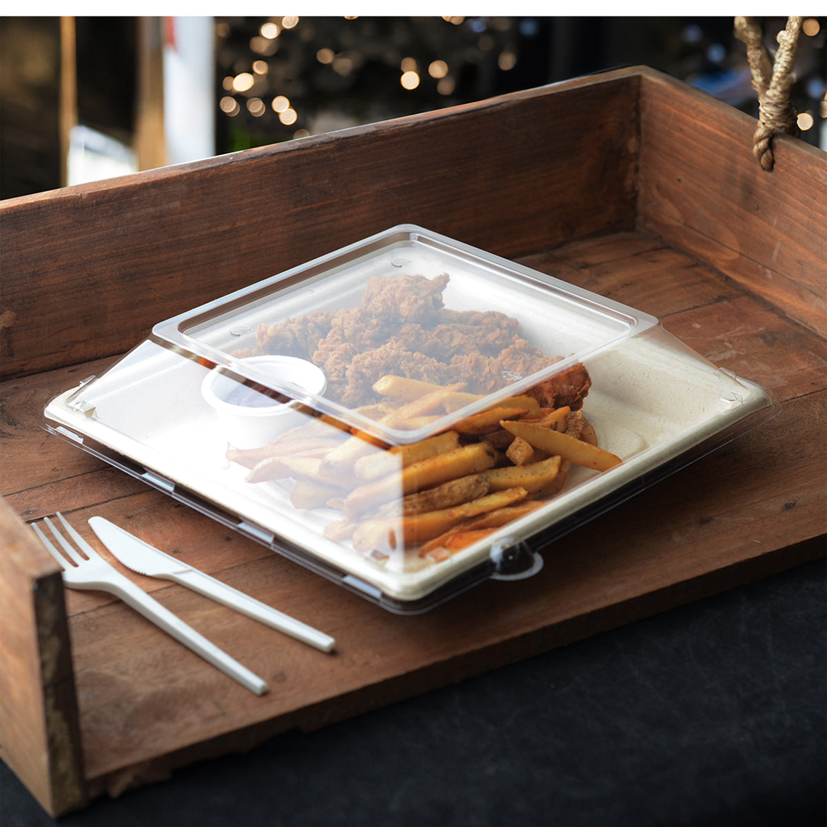 10.25" LID W/C-VENT FOR SQ TRAY - 3" - open case view