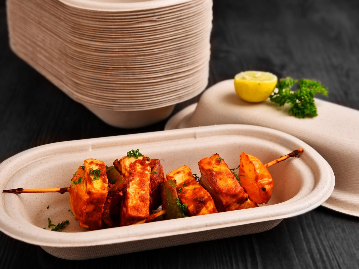 Chow 25 Oz Square Round with Snap Lock Container, 500 Count