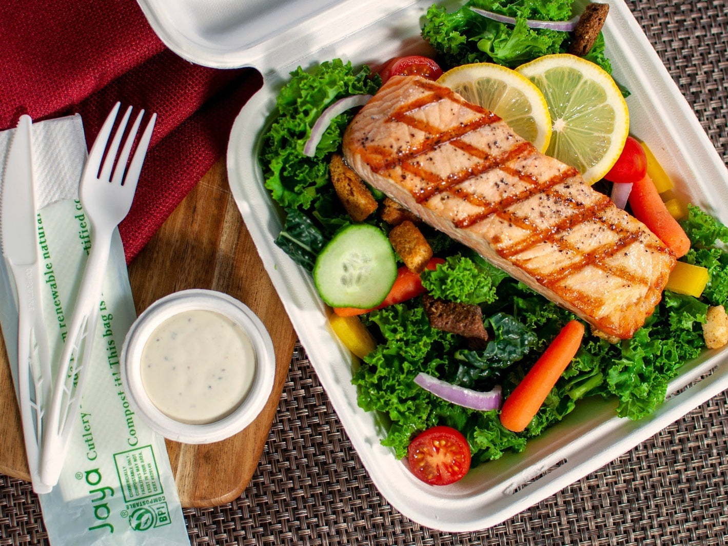 Medium 3-Compartment No Added PFAS Plant Fiber Hinged Container, 200-Count Case